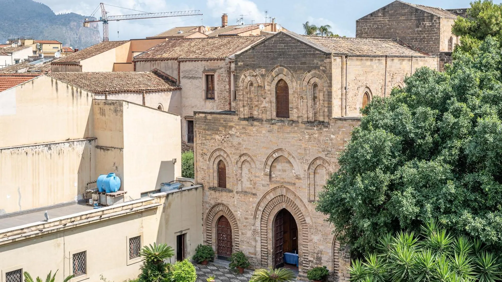 Lumar Sicilia - Magione Apartment Palermo Italy